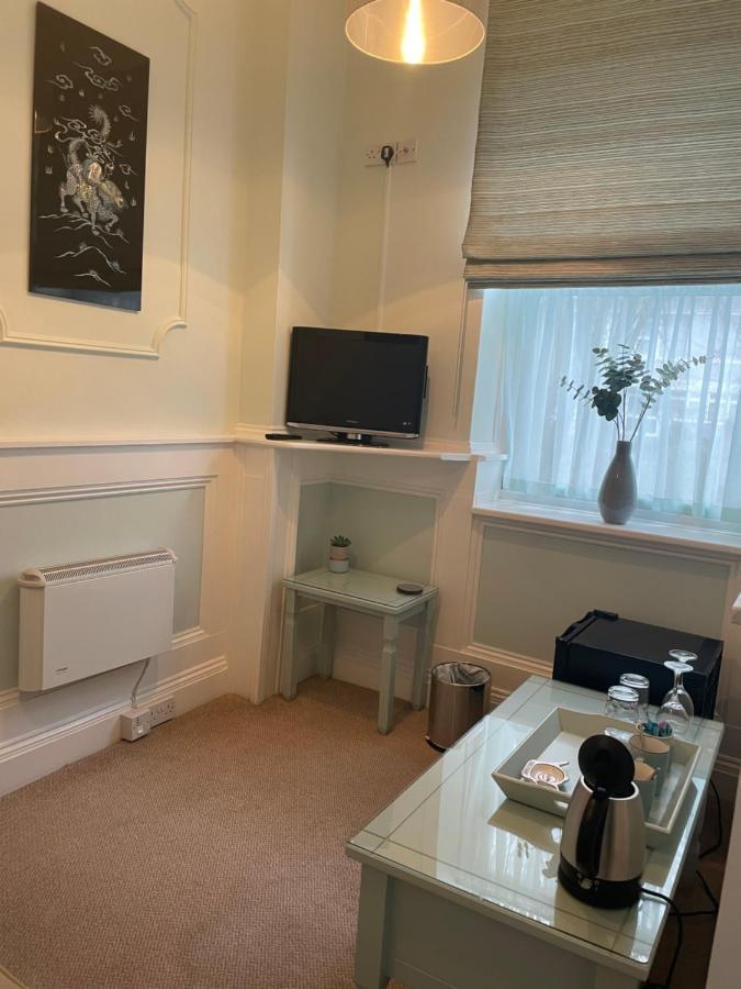 Carlton Court Bed & Breakfast ทอร์คิ ภายนอก รูปภาพ