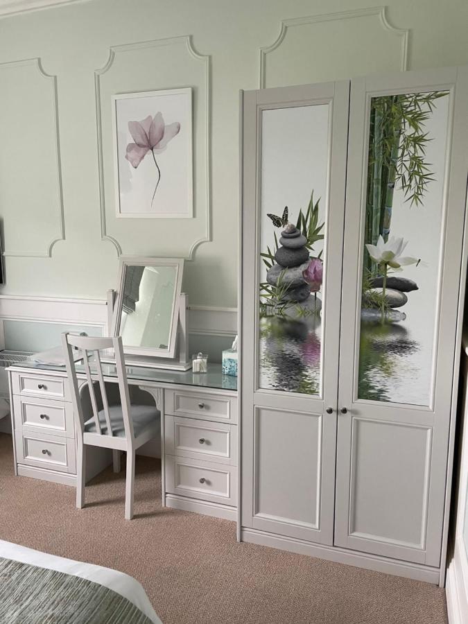 Carlton Court Bed & Breakfast ทอร์คิ ภายนอก รูปภาพ